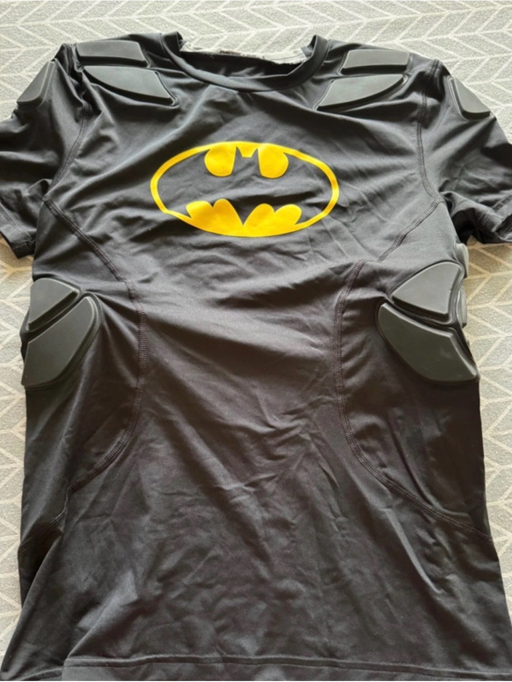 Under Armour Shirt Youth XL Black Yellow Batman Padded Alter Ego Compression